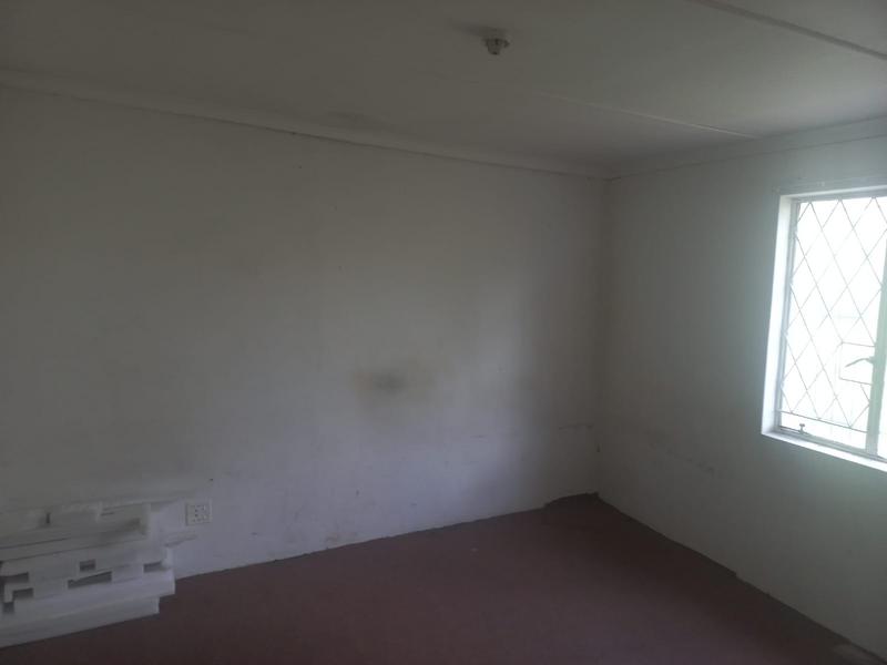 To Let Commercial Property for Rent in Sunnyside Eastern Cape